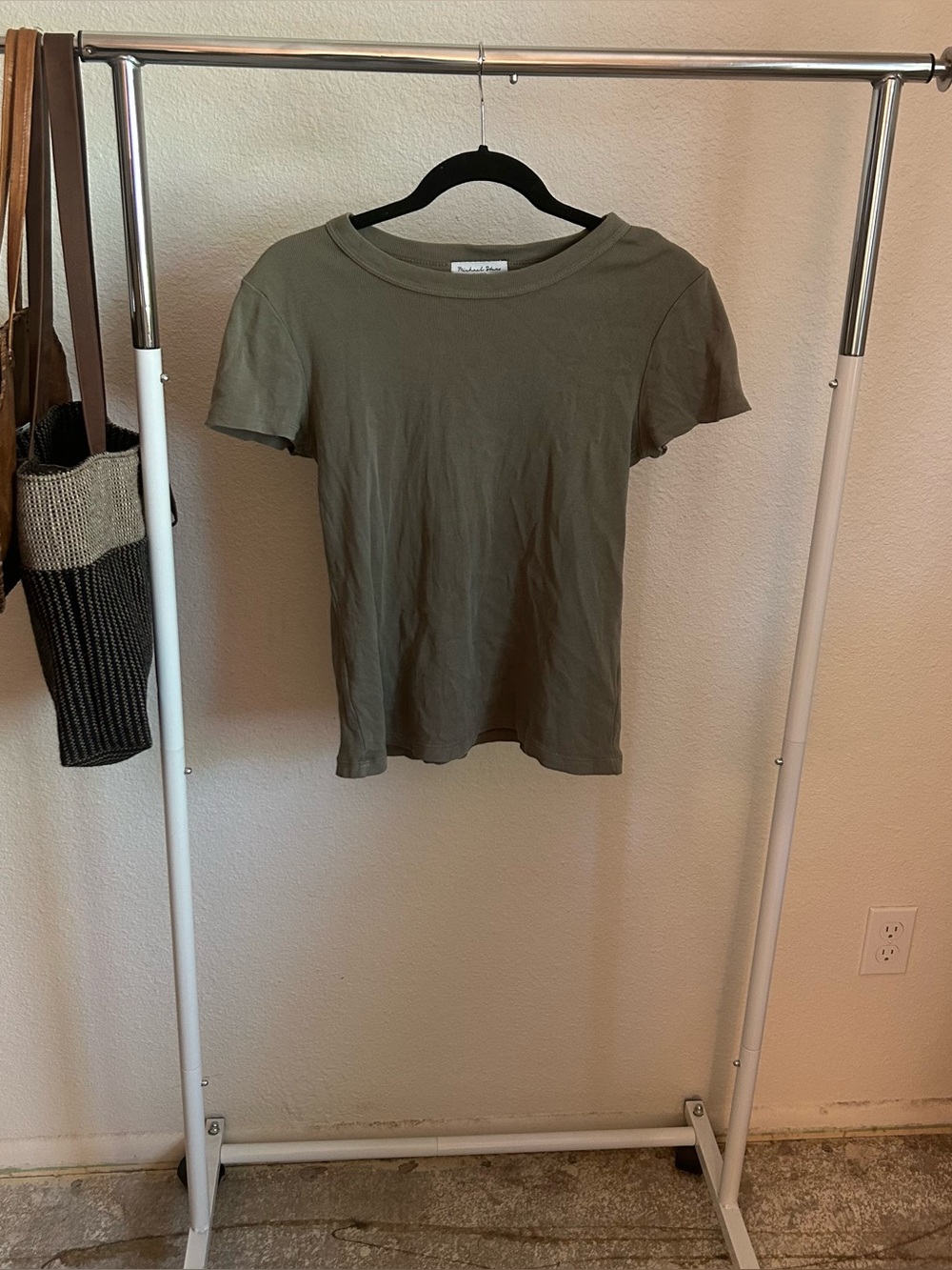 Michaels Stars Olive Crewneck Short Sleeve Tee